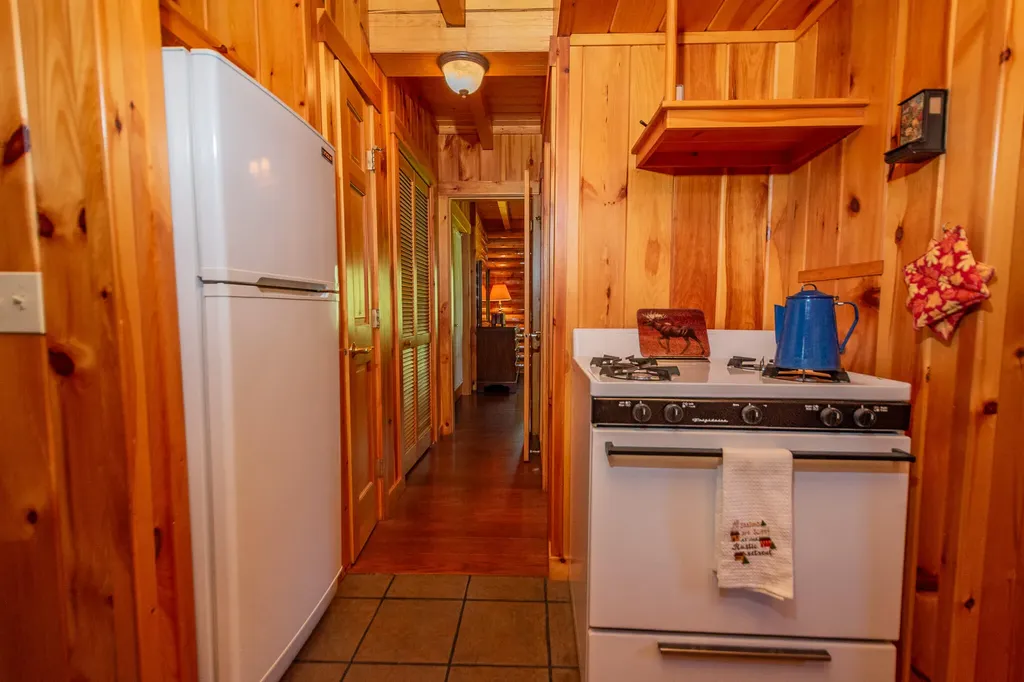 131 Gales Road Abbot ME 04406
