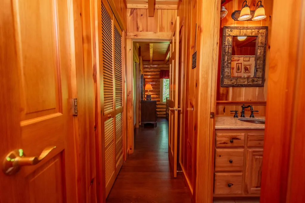 131 Gales Road Abbot ME 04406