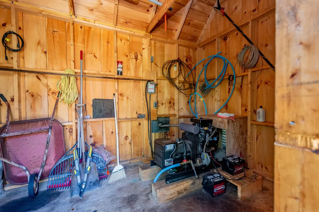 131 Gales Road Abbot ME 04406