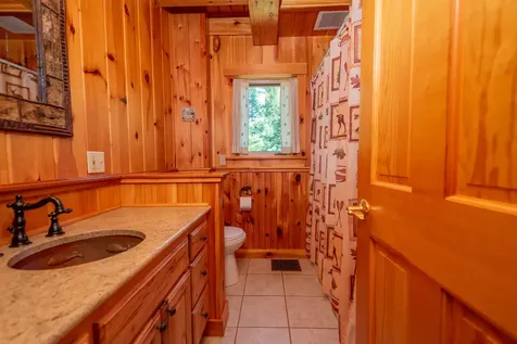 131 Gales Road Abbot ME 04406
