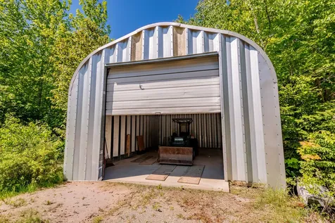 131 Gales Road Abbot ME 04406