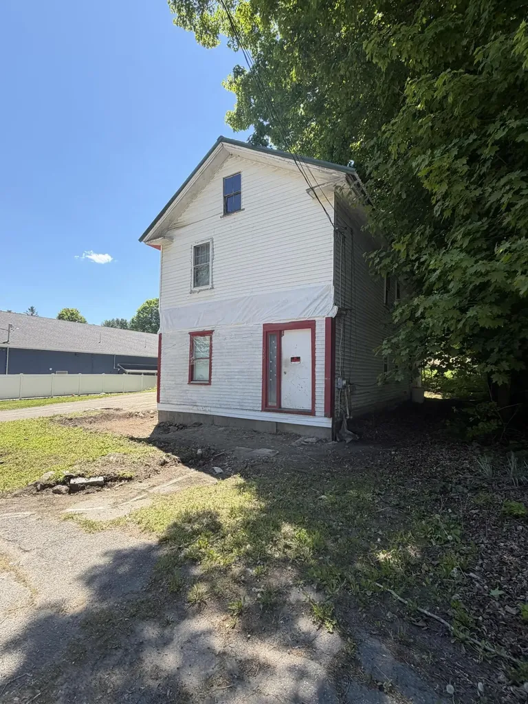 245 E Main Street Dover-foxcroft ME 04426