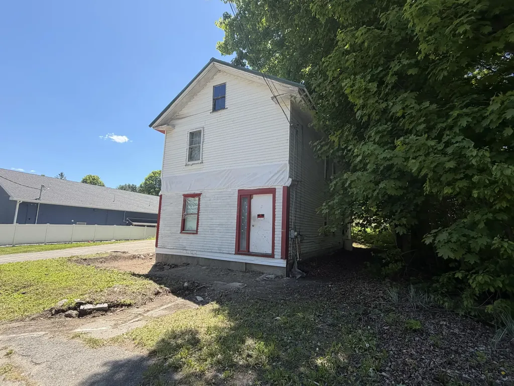 245 E Main Street Dover-foxcroft ME 04426