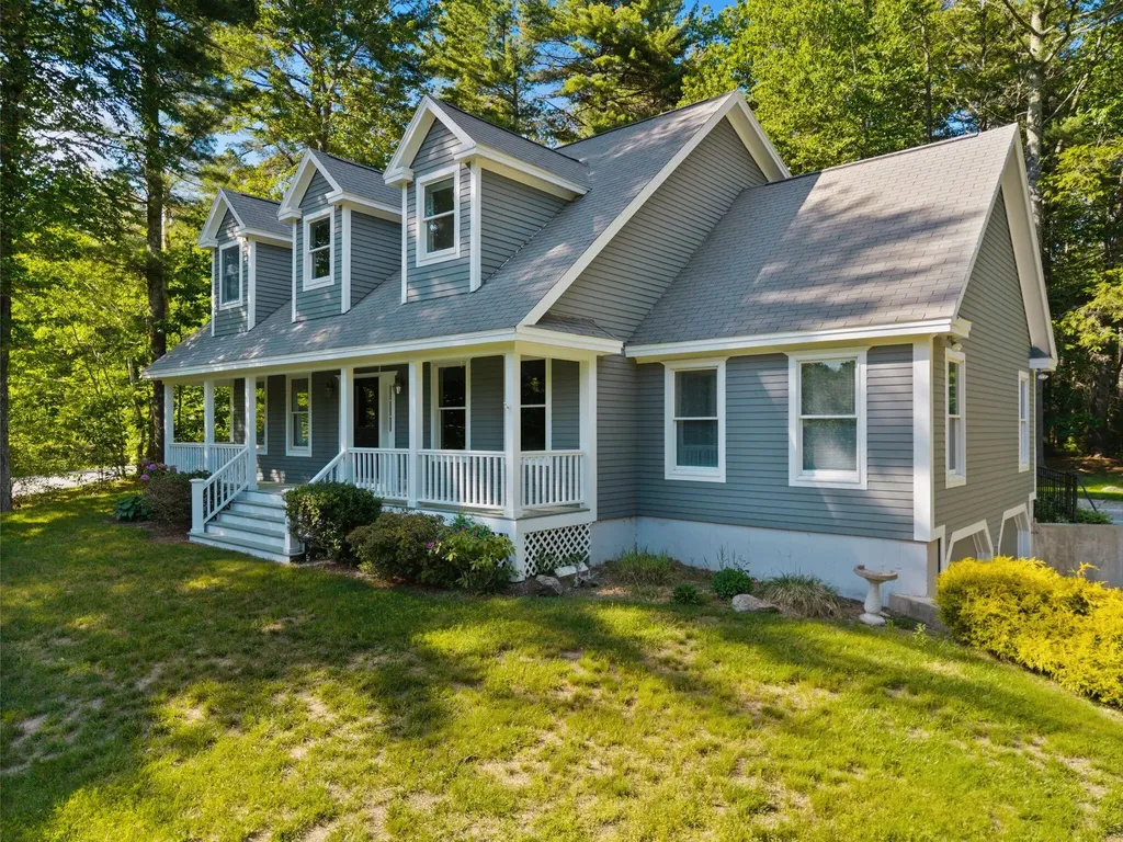 2 Earline Circle York ME 03909