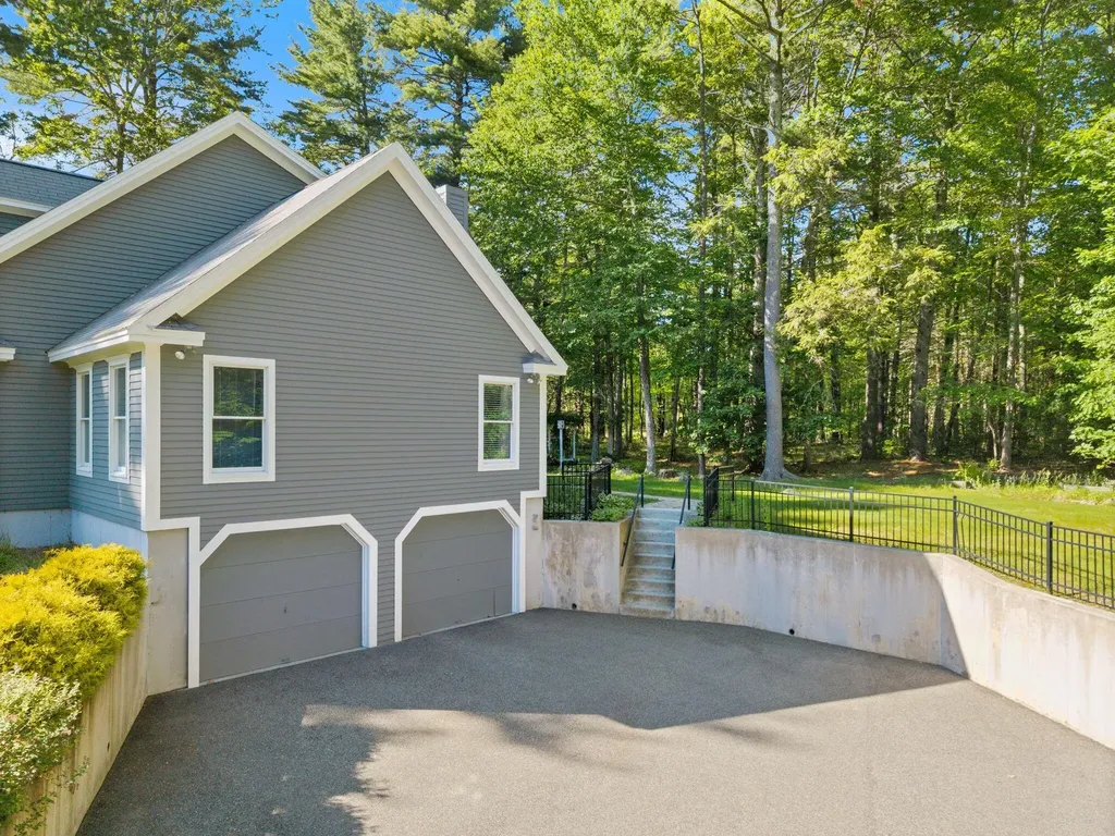 2 Earline Circle York ME 03909