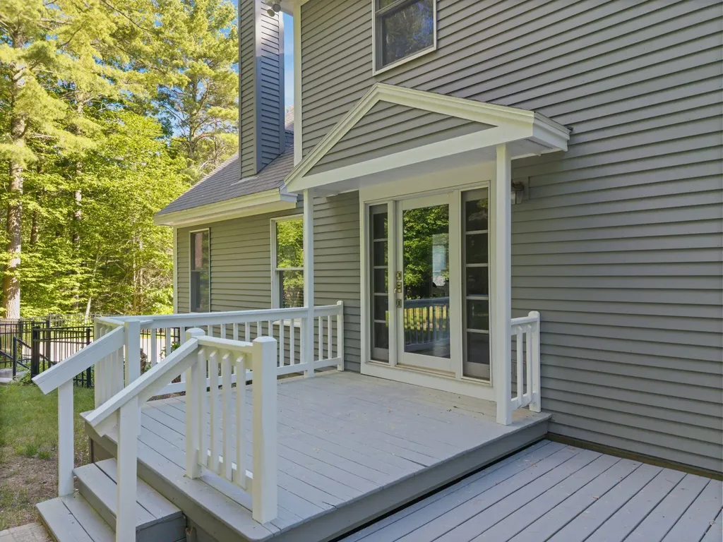 2 Earline Circle York ME 03909