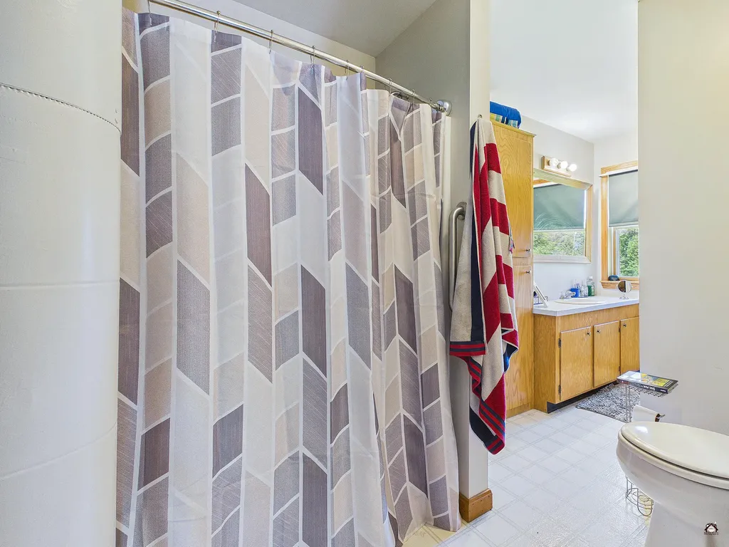3 Janabye Lane Hallowell ME 04347