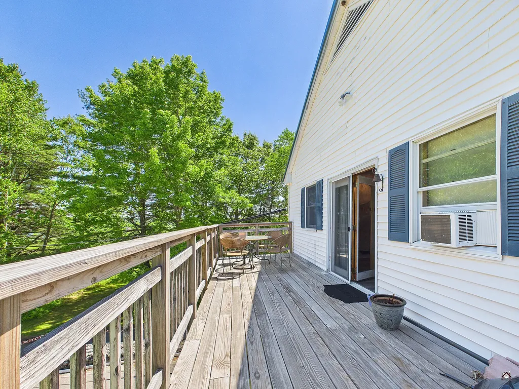 3 Janabye Lane Hallowell ME 04347