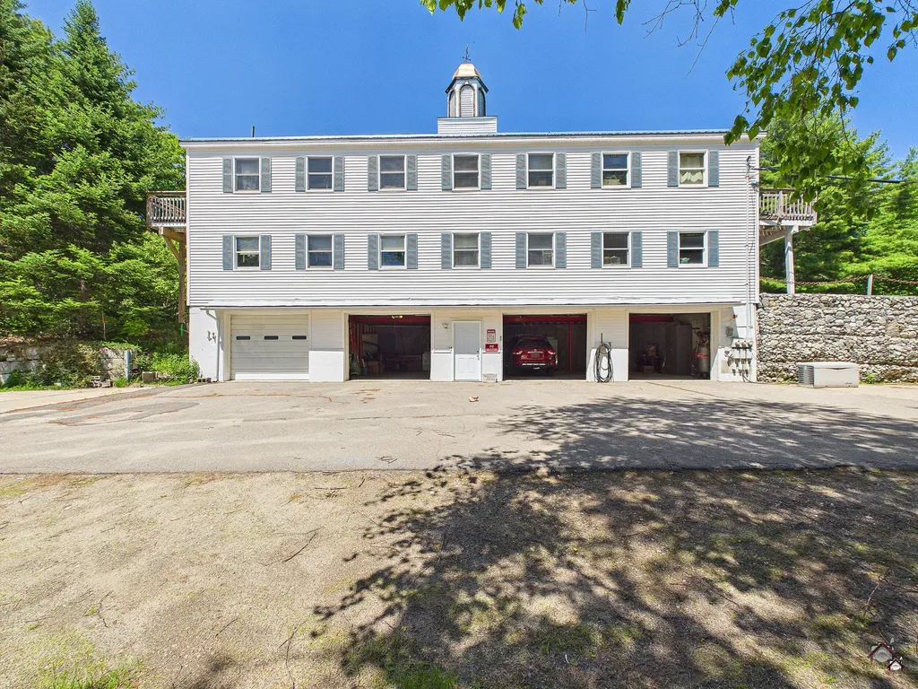 3 Janabye Lane Hallowell ME 04347