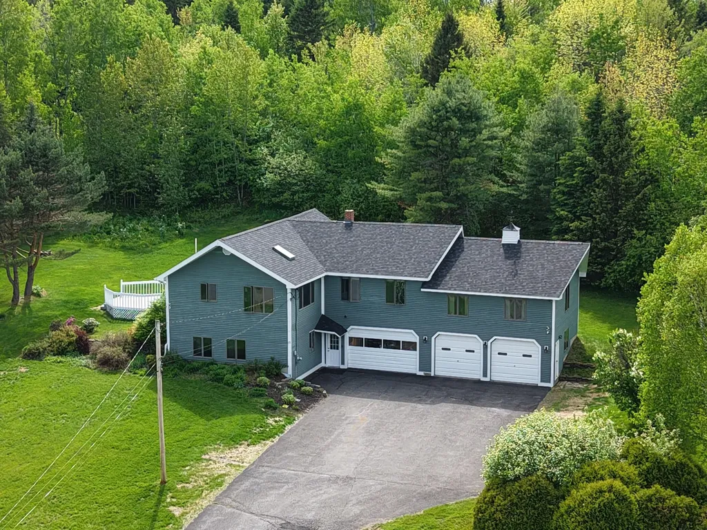 23 Braley Heights Mapleton ME 04757