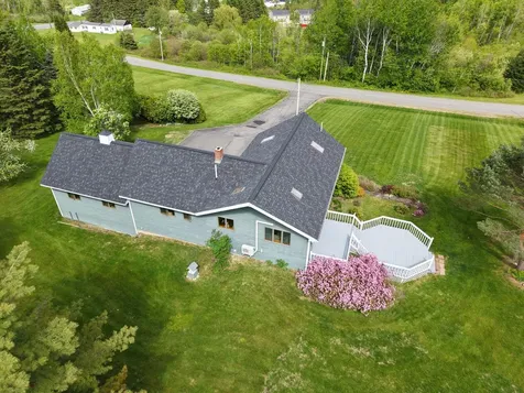 23 Braley Heights Mapleton ME 04757