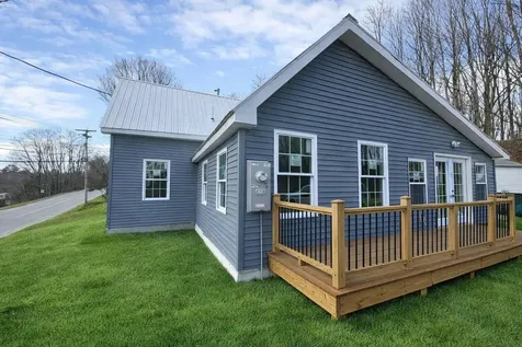 129 Town Farm Road Farmington ME 04938