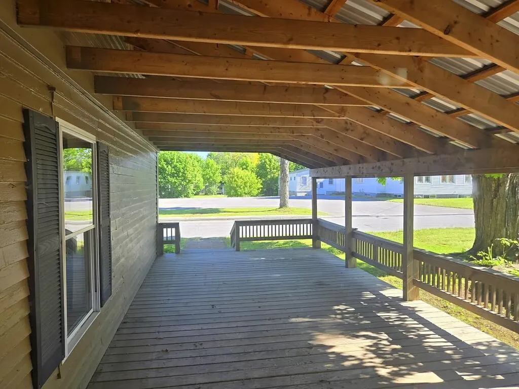 18 Meadow Street Bingham ME 04920