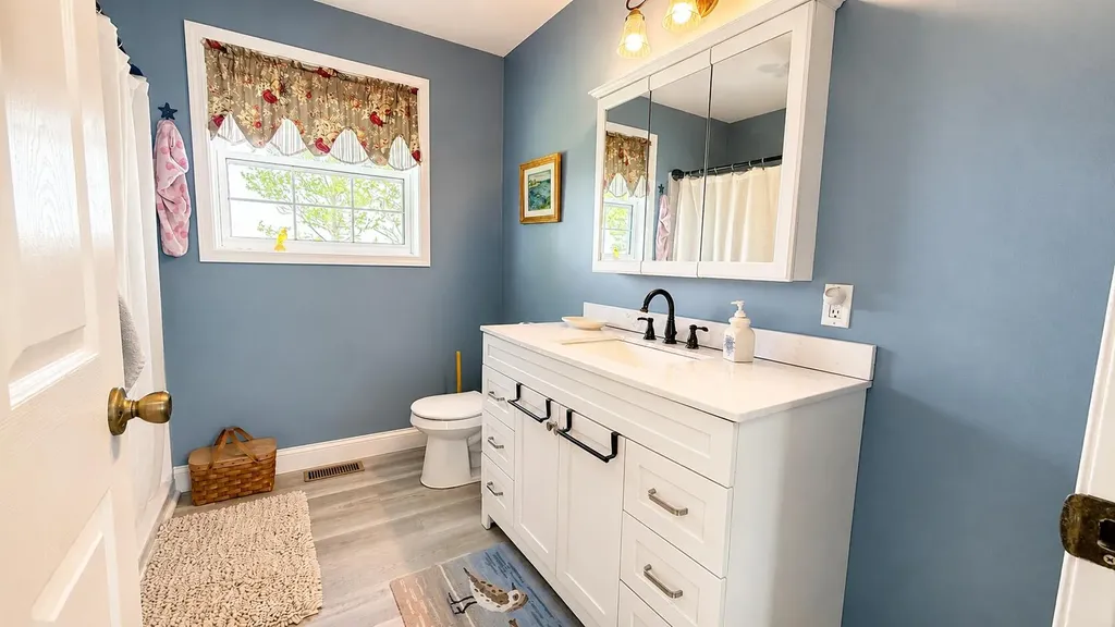 5 Bar Road Lubec ME 04652