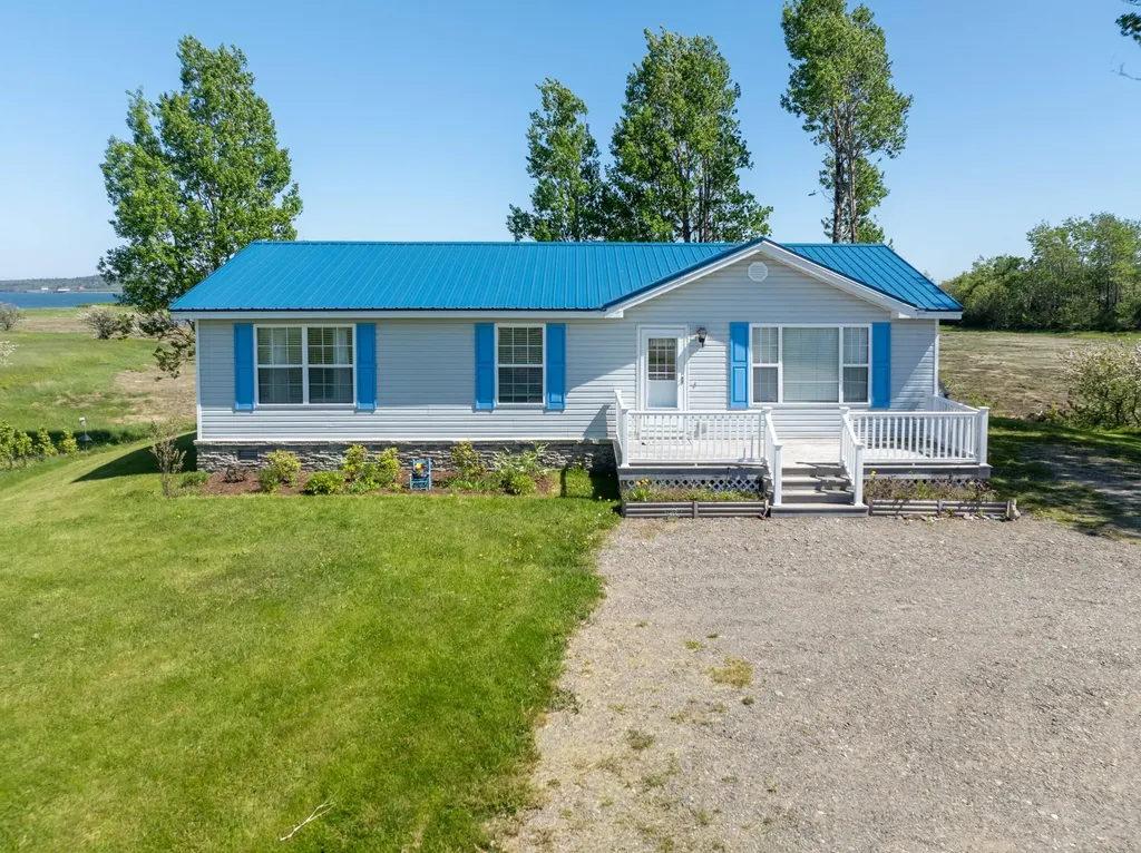5 Bar Road Lubec ME 04652