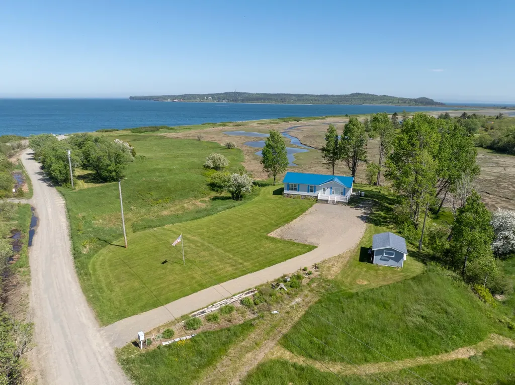 5 Bar Road Lubec ME 04652