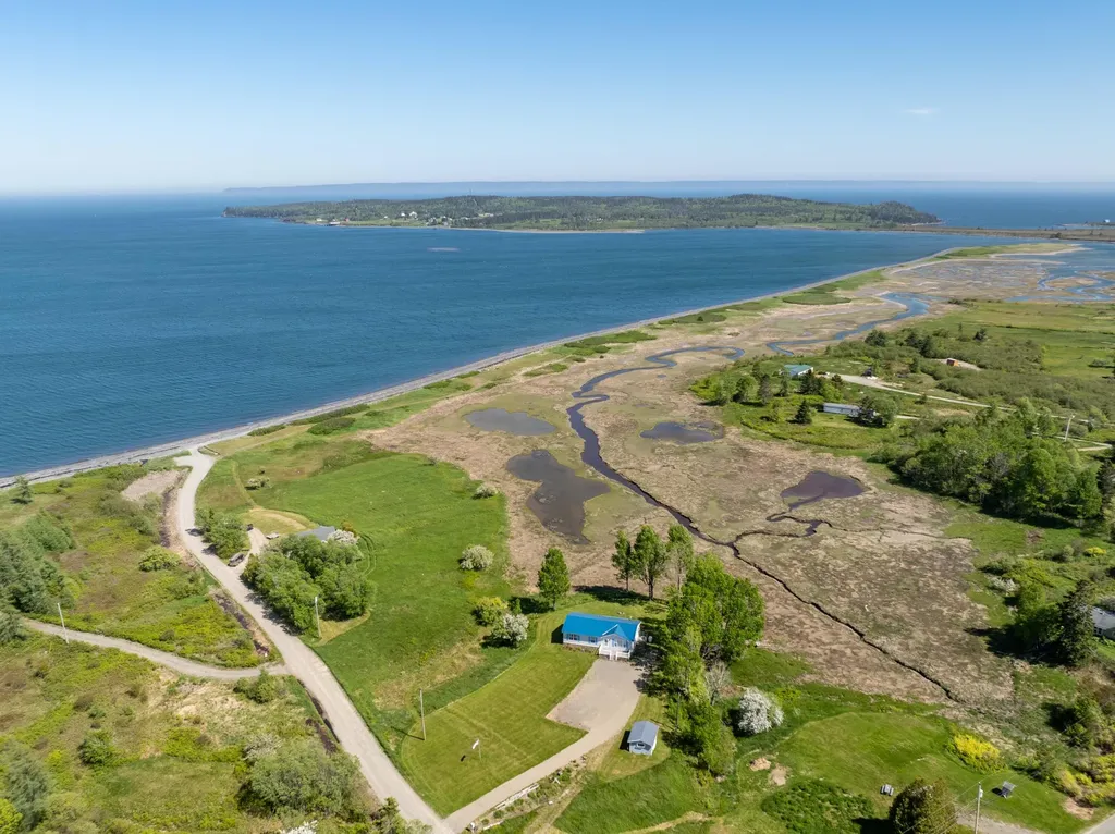 5 Bar Road Lubec ME 04652