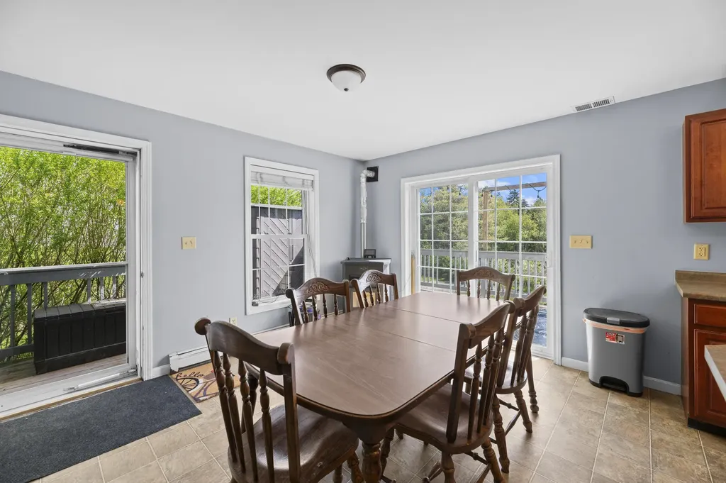 24 Highland Park Road Boothbay Harbor ME 04538