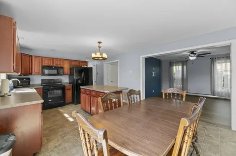 24 Highland Park Road Boothbay Harbor ME 04538