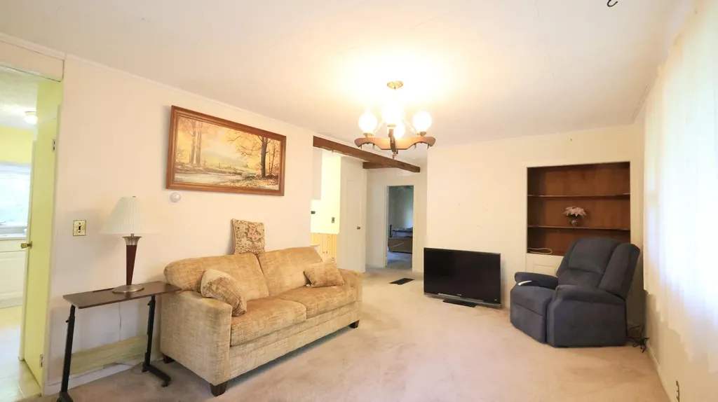157 Kelley Road Pittston ME 04345