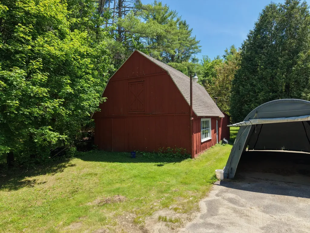 157 Kelley Road Pittston ME 04345