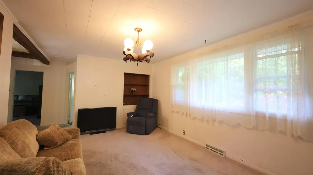 157 Kelley Road Pittston ME 04345