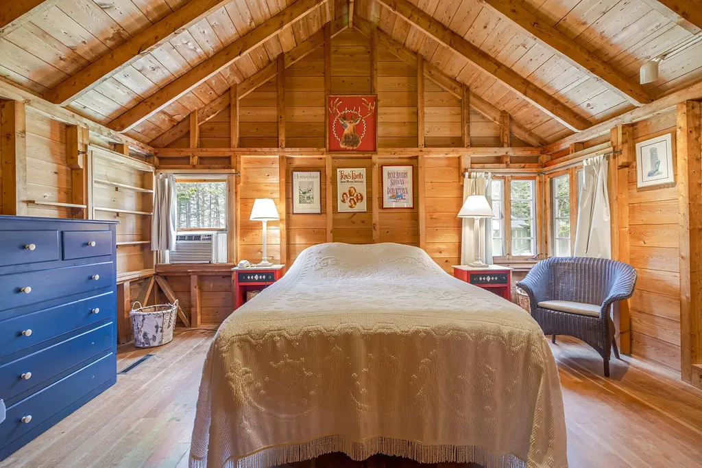 40 Wells Cove Lane Brooklin ME 04616