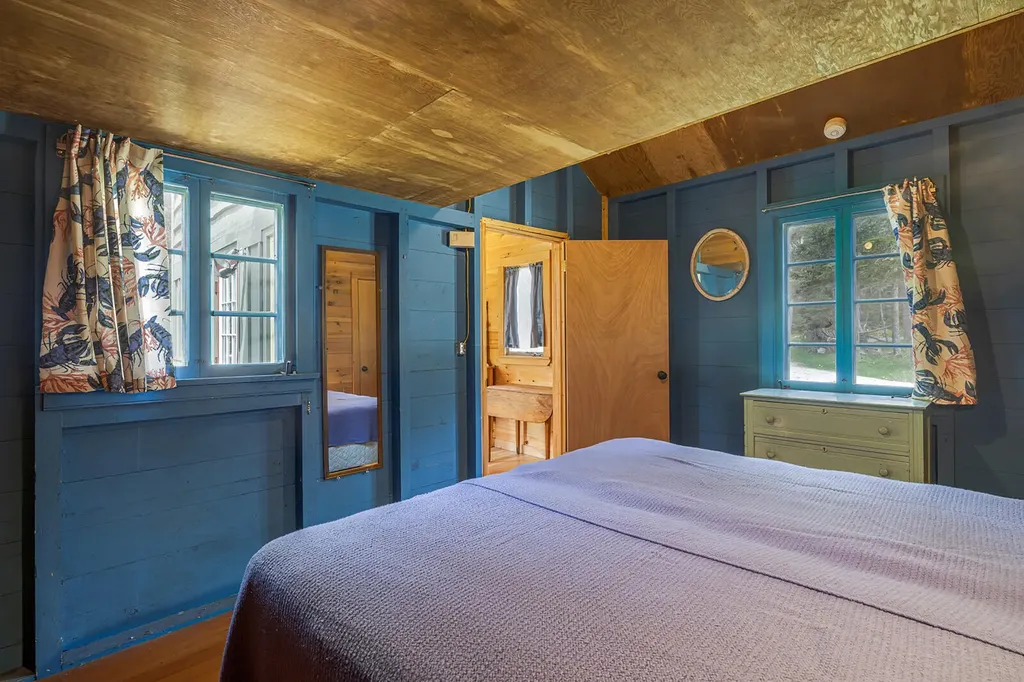40 Wells Cove Lane Brooklin ME 04616