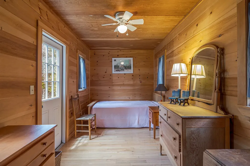 40 Wells Cove Lane Brooklin ME 04616