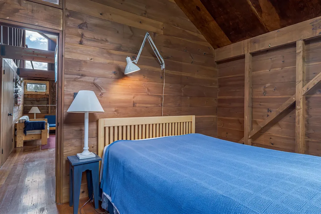 40 Wells Cove Lane Brooklin ME 04616