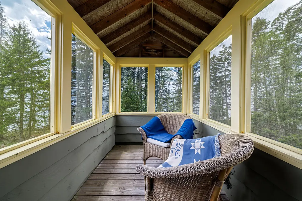 40 Wells Cove Lane Brooklin ME 04616