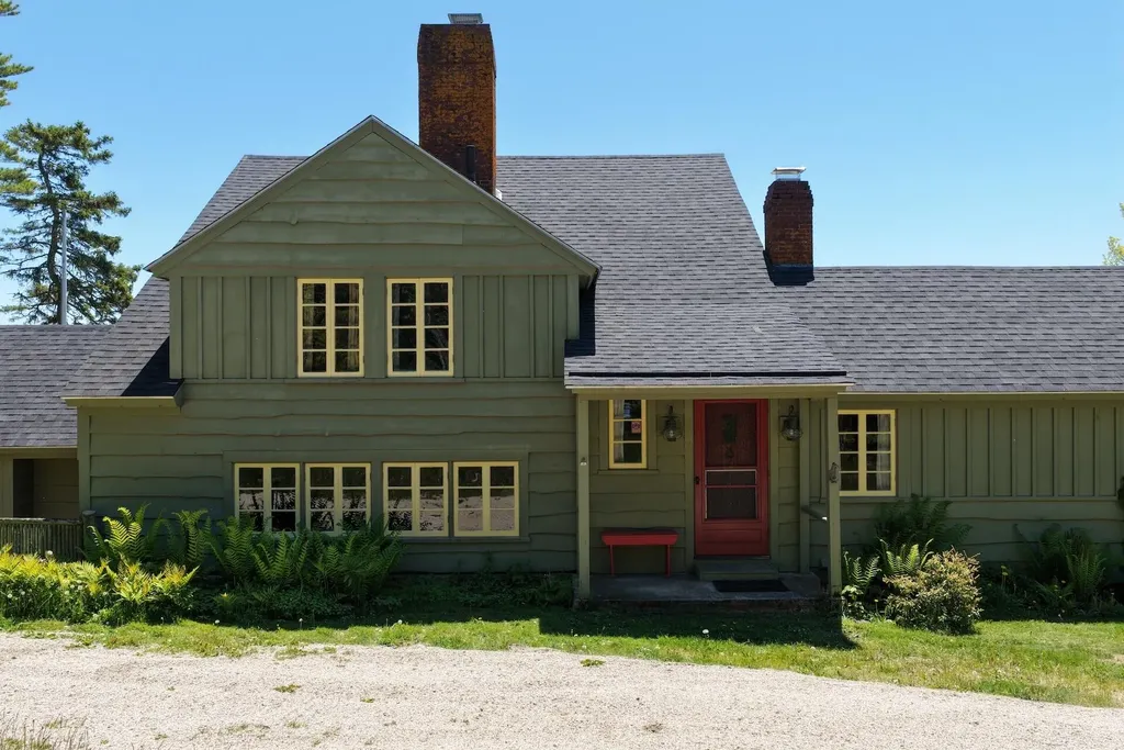 40 Wells Cove Lane Brooklin ME 04616