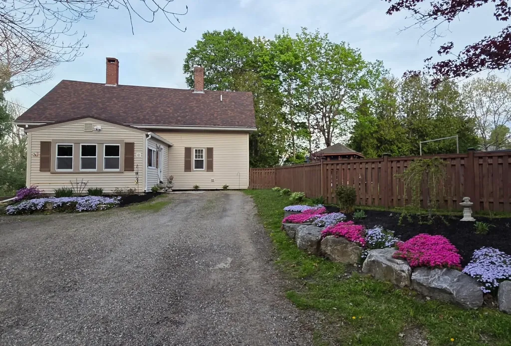 10 Danforth Street Wiscasset ME 04578