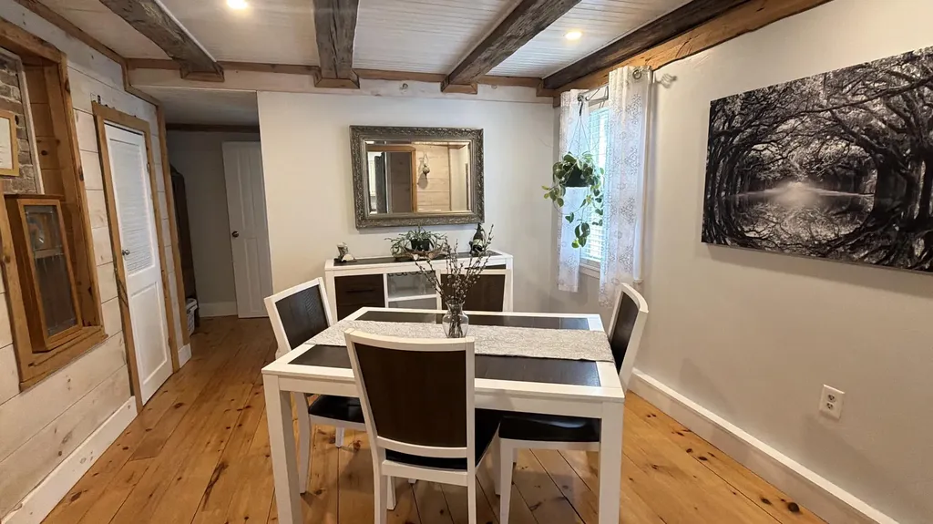 10 Danforth Street Wiscasset ME 04578