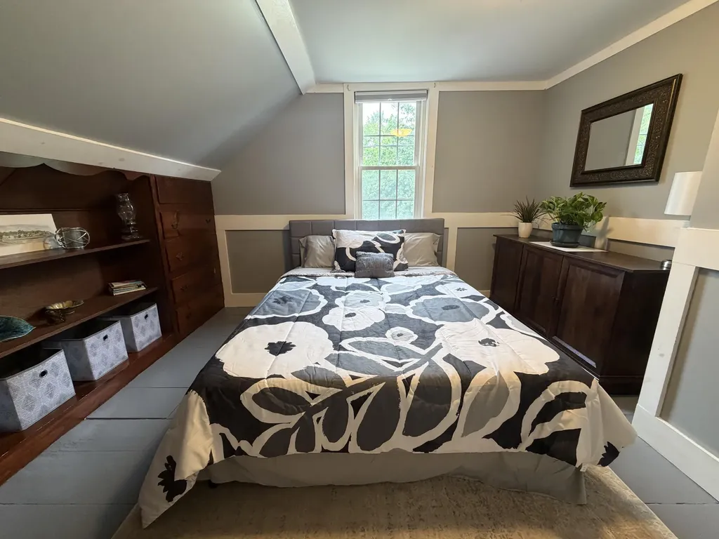 10 Danforth Street Wiscasset ME 04578
