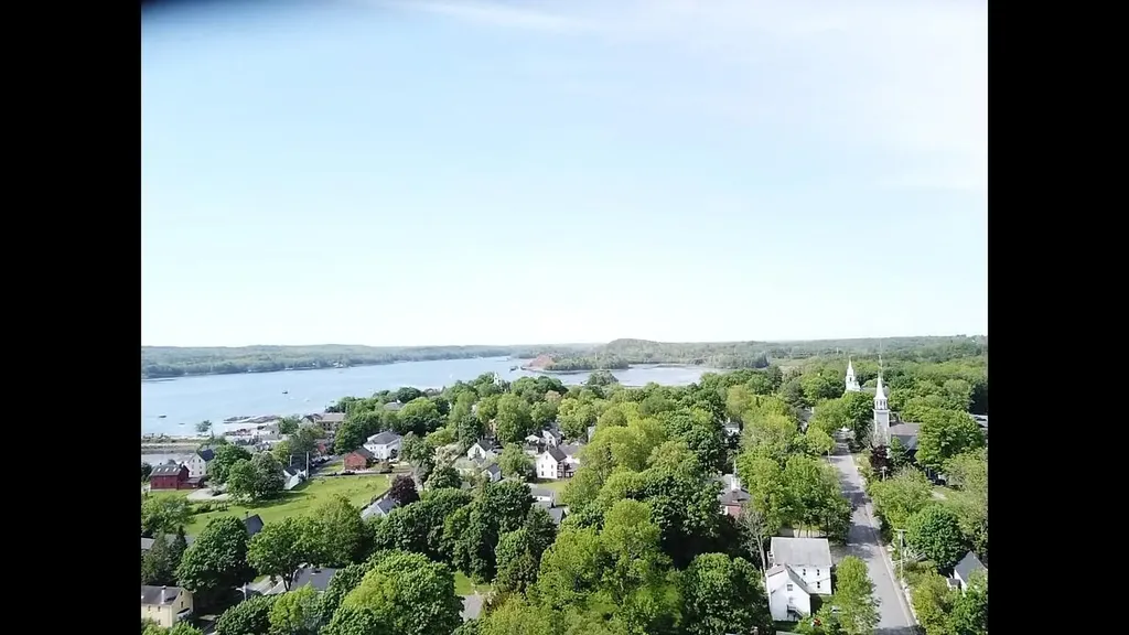 10 Danforth Street Wiscasset ME 04578