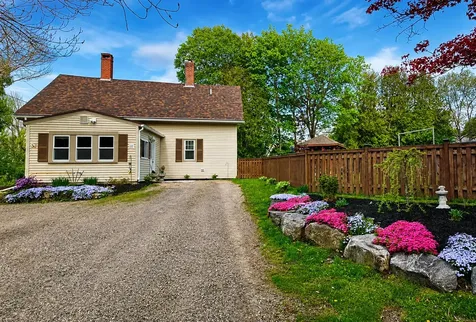 10 Danforth Street Wiscasset ME 04578
