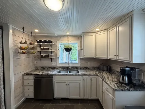 10 Danforth Street Wiscasset ME 04578