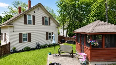 10 Danforth Street Wiscasset ME 04578