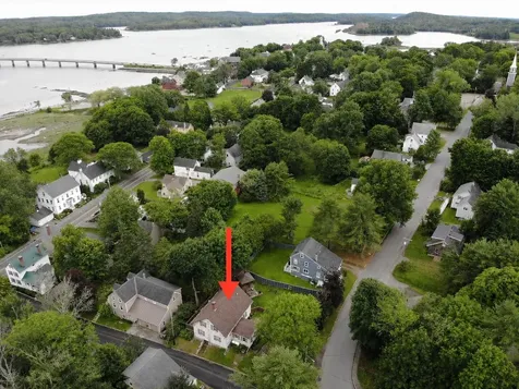 10 Danforth Street Wiscasset ME 04578