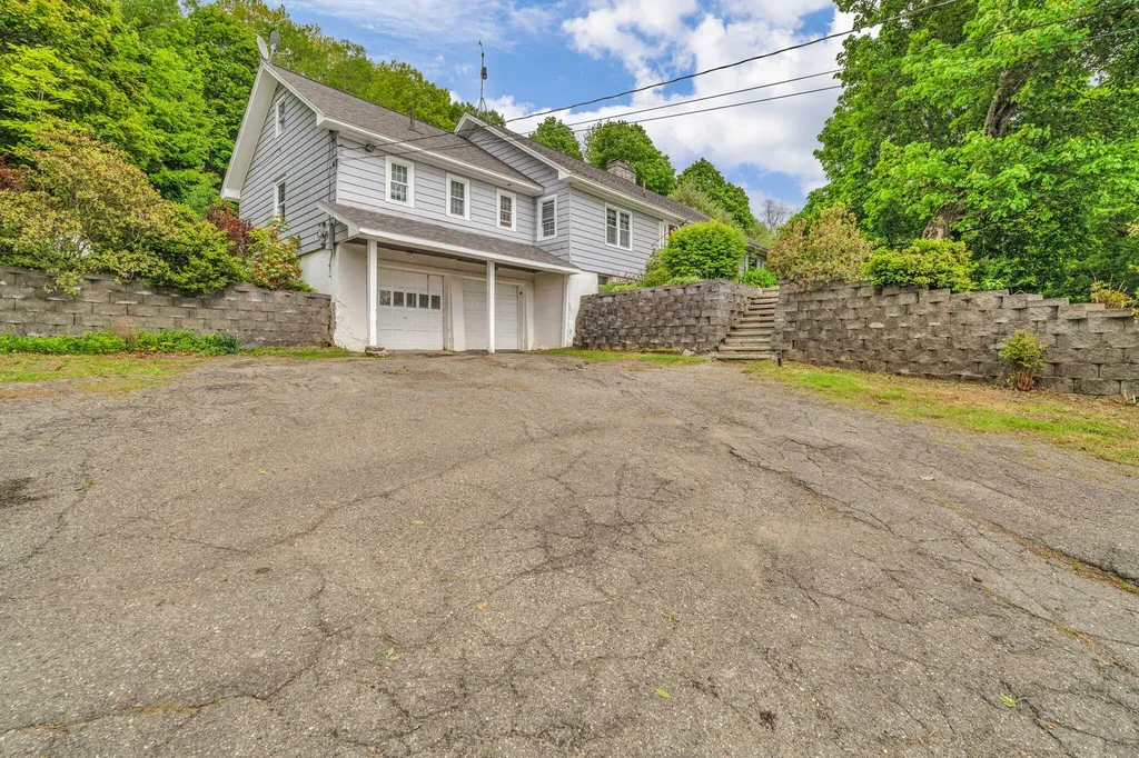 36 High Street Dexter ME 04930