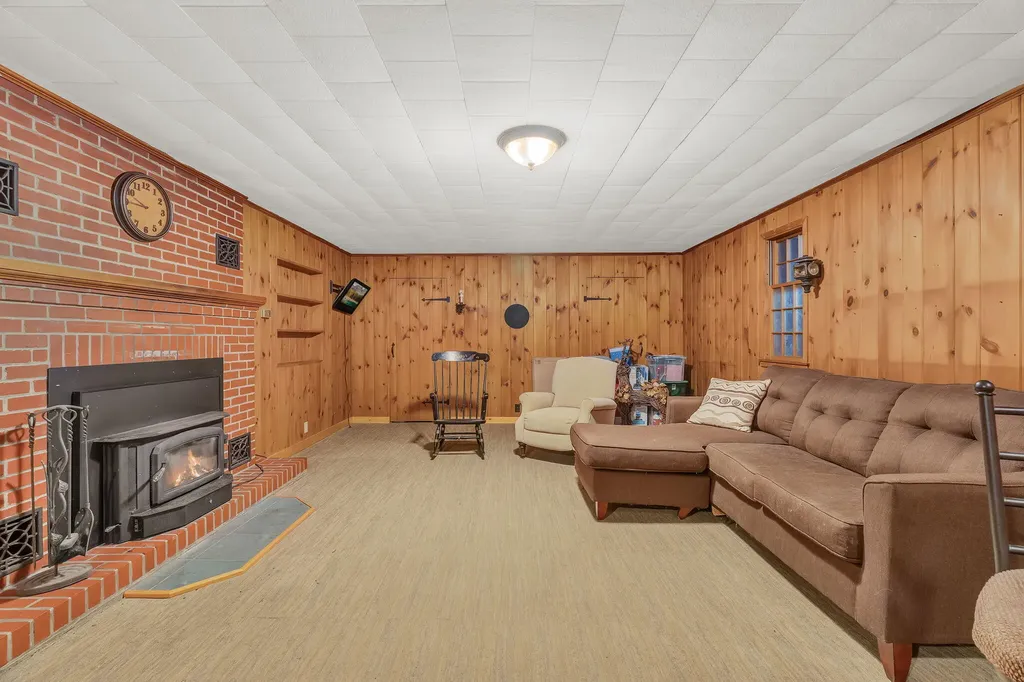 36 High Street Dexter ME 04930