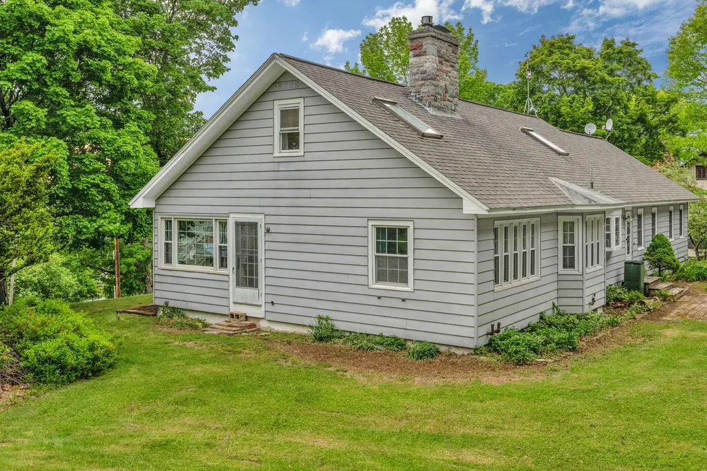 36 High Street Dexter ME 04930