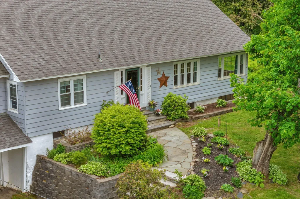36 High Street Dexter ME 04930