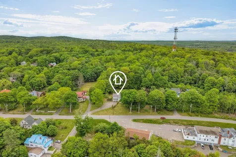 36 High Street Dexter ME 04930