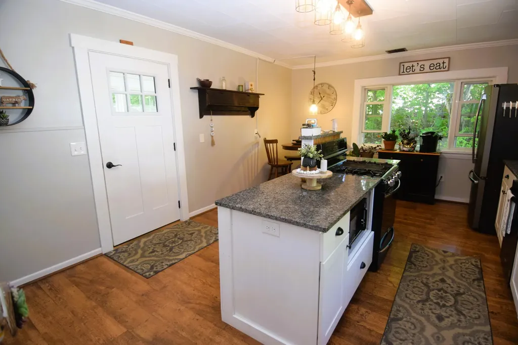 11 Bridge Street Skowhegan ME 04976