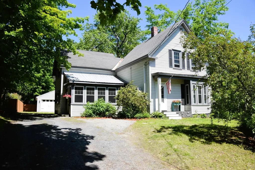 11 Bridge Street Skowhegan ME 04976