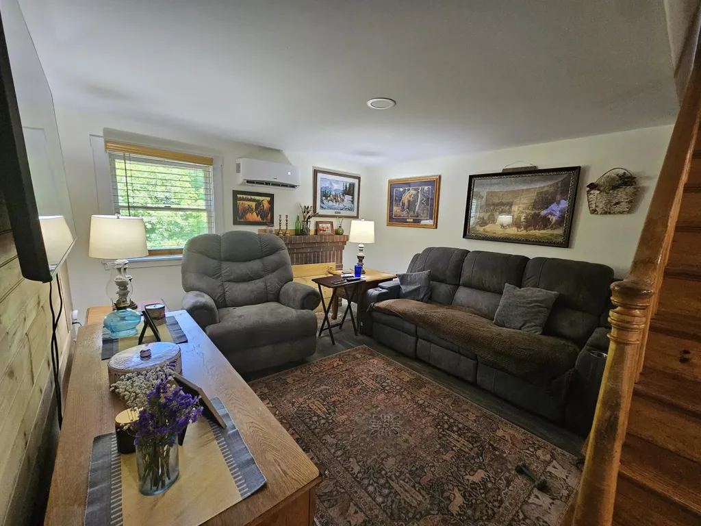 662 Temple Road Farmington ME 04938