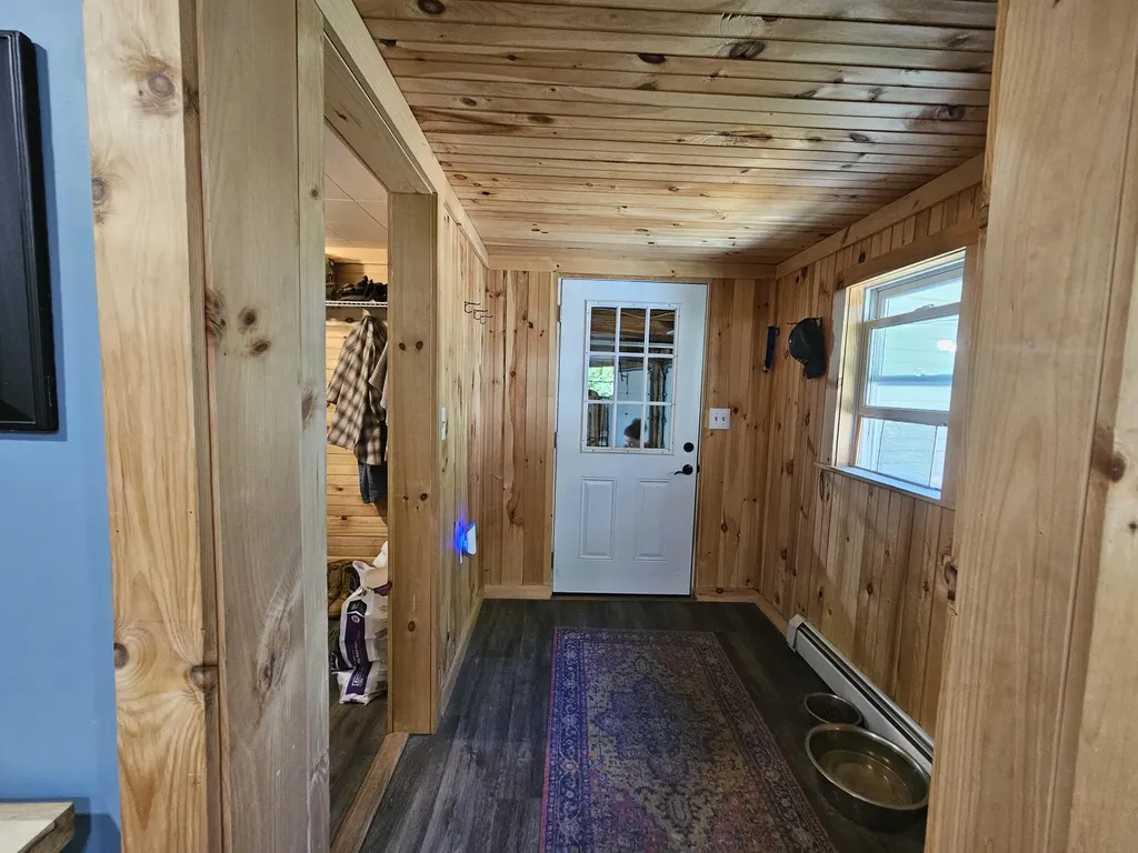662 Temple Road Farmington ME 04938