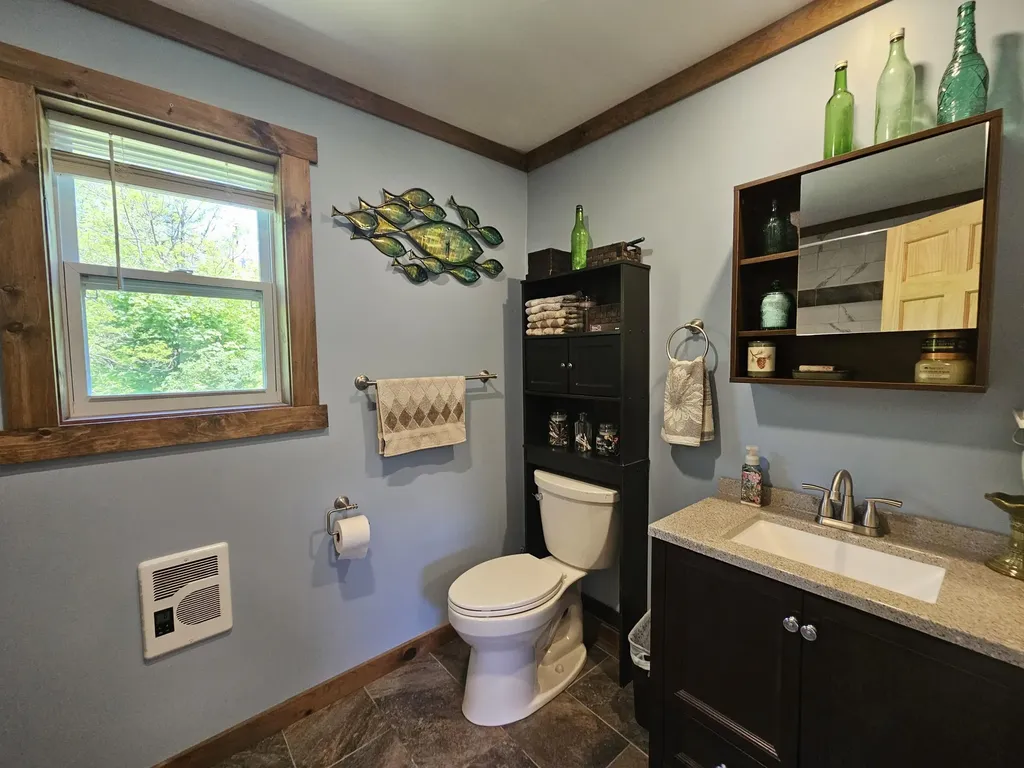 662 Temple Road Farmington ME 04938